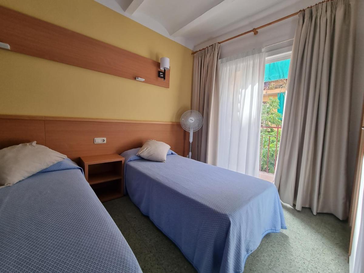 Pension El Ciervo Lloret de Mar Dış mekan fotoğraf