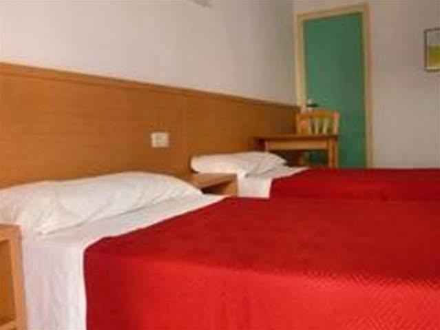 Pension El Ciervo Lloret de Mar Dış mekan fotoğraf